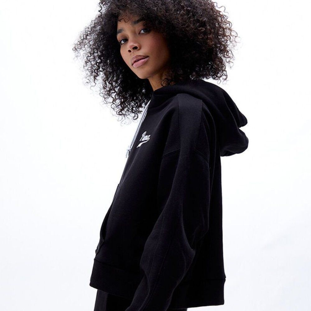 Puma Black Team Hoodie - Picture 2 of 4